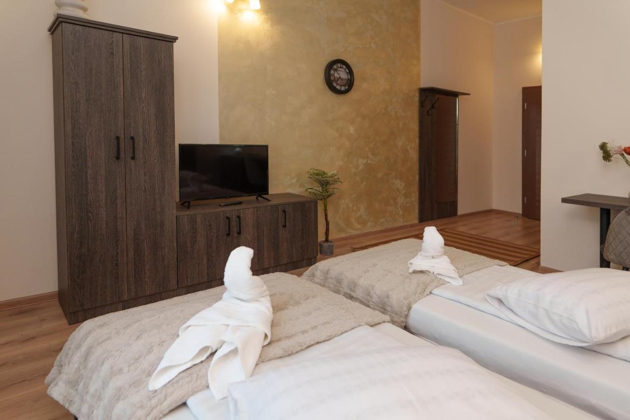 Hotel Rubin*** Gheorgheni  Eksteriør billede