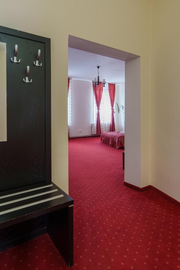 Hotel Rubin*** Gheorgheni  Eksteriør billede